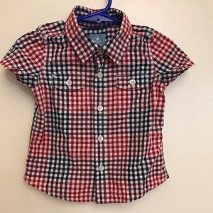 BABY GAP short sleeves red plaid button down shirt